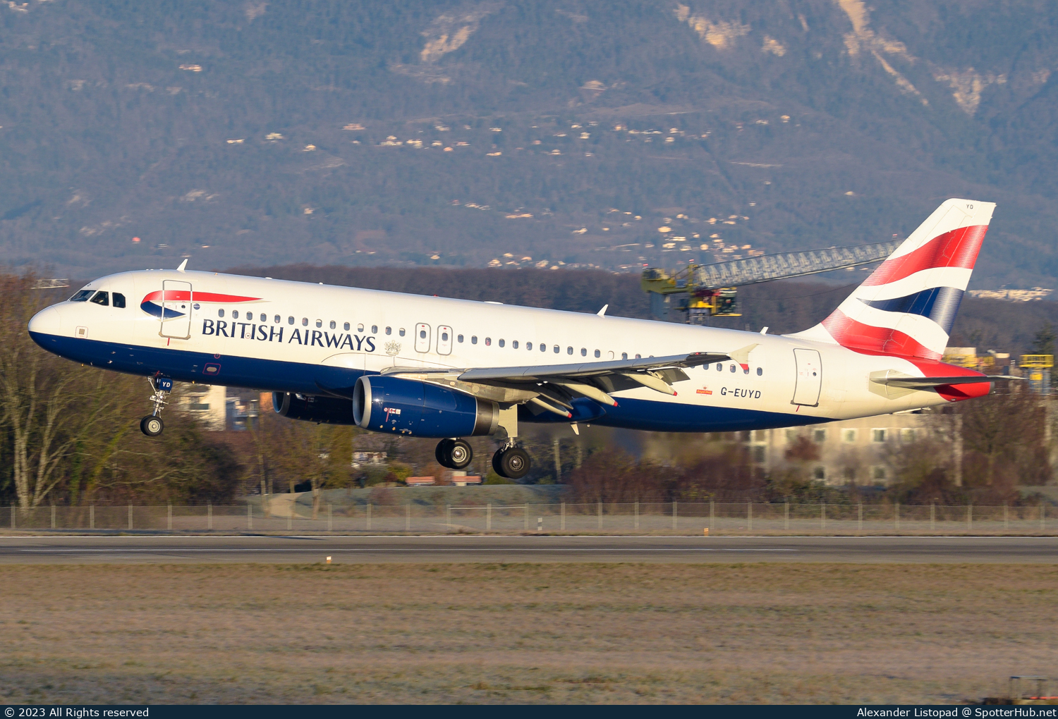 Photo of G-EUYD - Airbus A320-232 operated by British Airways
