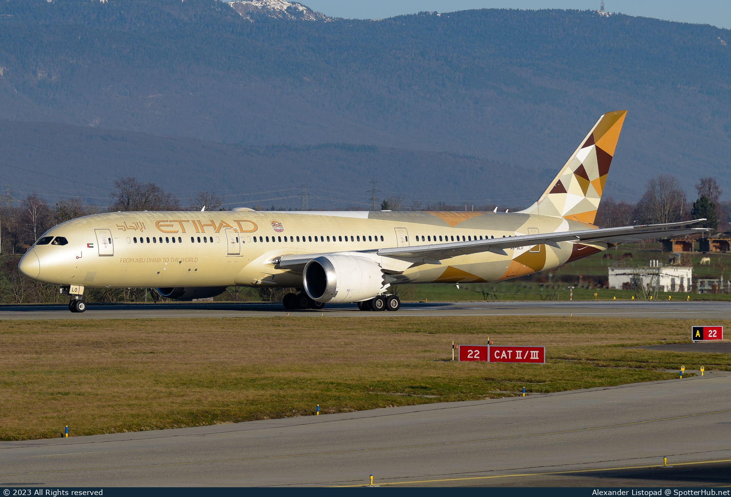 Photo of A6-BLO - Boeing 787-9 Dreamliner operated by Etihad Airways