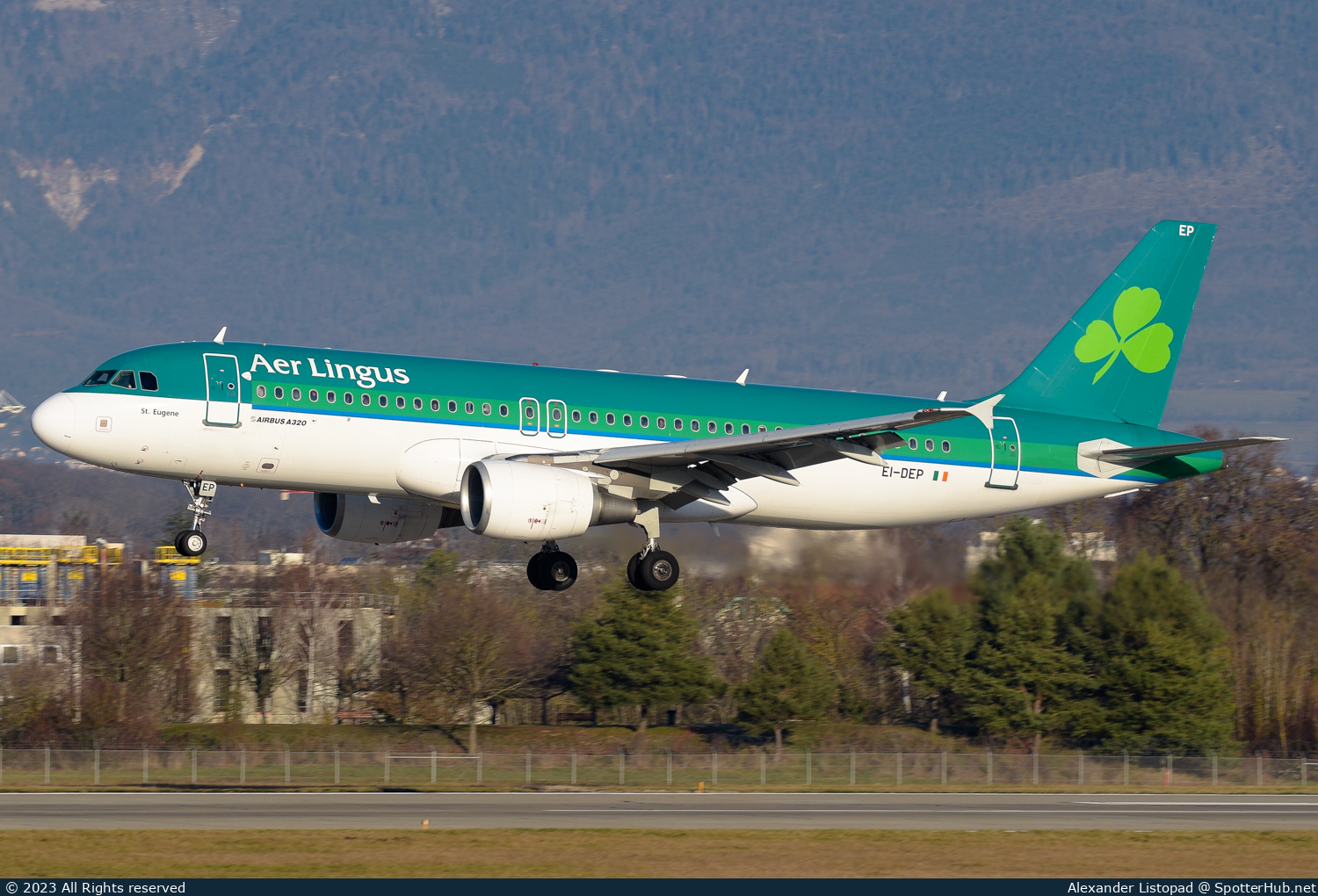 Photo of EI-DEP - Airbus A320-214 operated by Aer Lingus