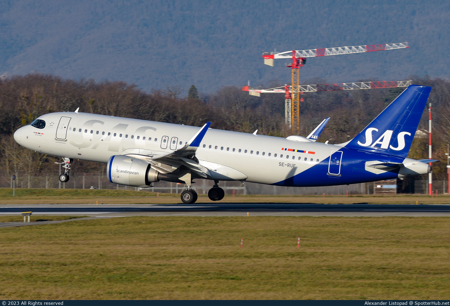 Photo of SE-RUF - Airbus A320-251N operated by SAS Scandinavian Airlines