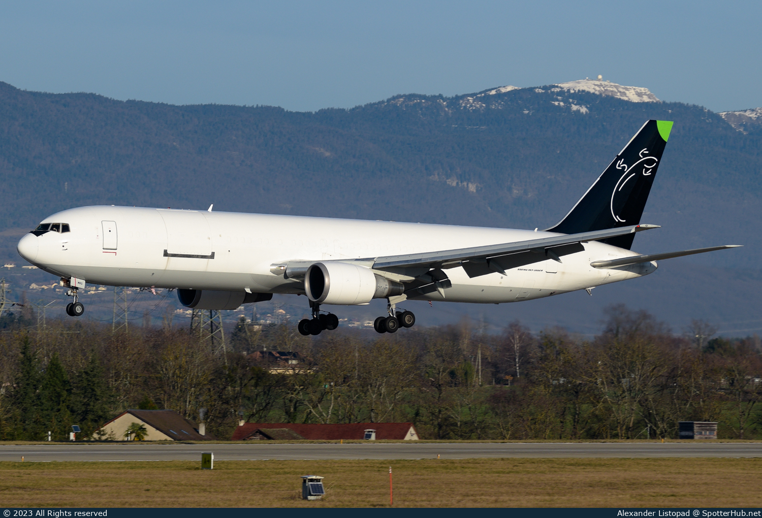 Photo of SP-MRG - Boeing 767-35H(ER)(BDSF) operated by SkyTaxi