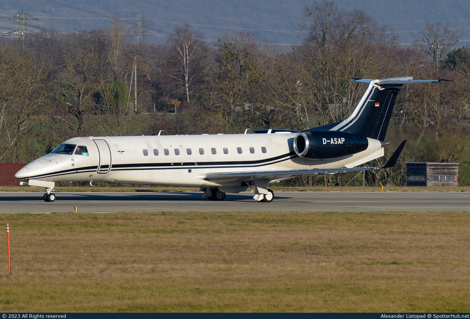 Photo of D-ASAP - Embraer Legacy 650E operated by VistaJet Germany