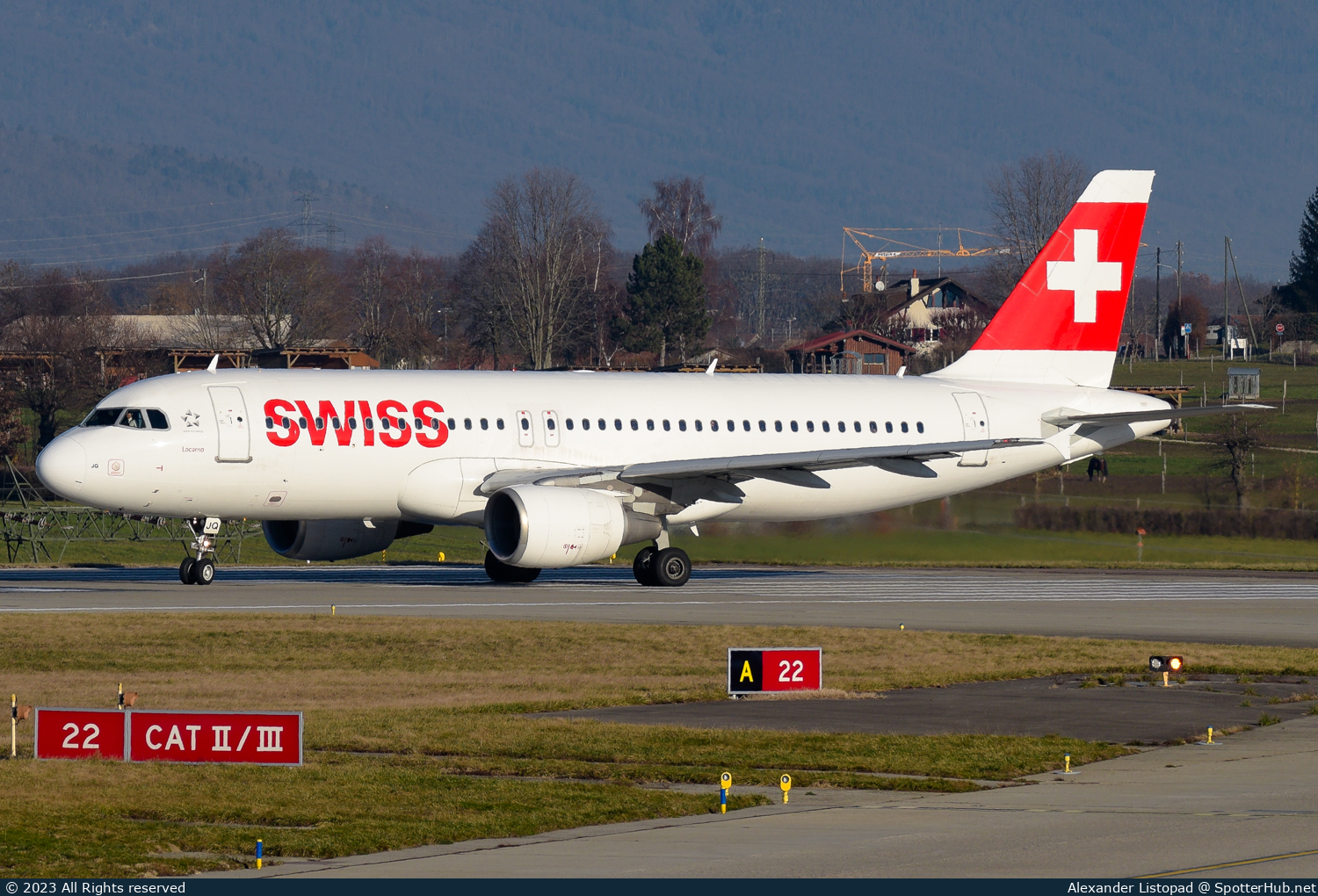 Photo of HB-IJQ - Airbus A320-214 operated by Swiss International Air Lines
