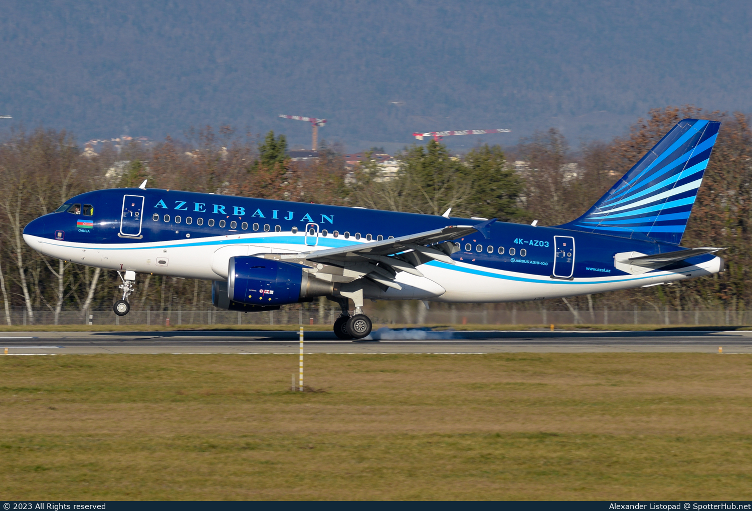 Photo of 4K-AZ03 - Airbus A319-111 operated by Azerbaijan Airlines