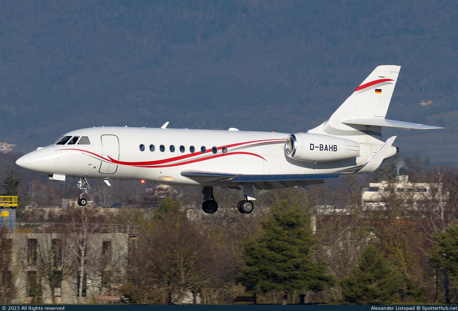 Photo of D-BAHB - Dassault Falcon 2000LX operated by MHS Aviation