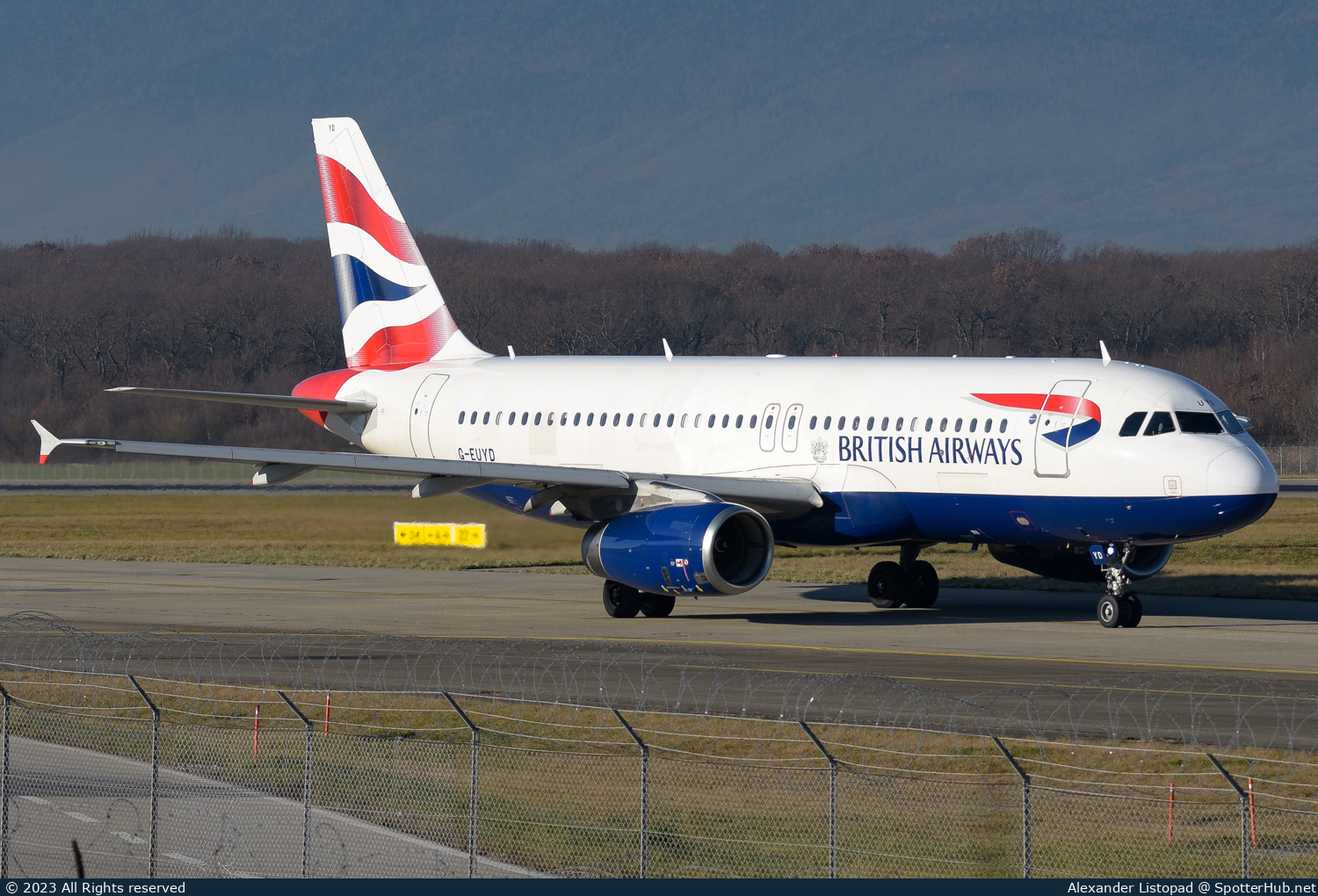 Photo of G-EUYD - Airbus A320-232 operated by British Airways