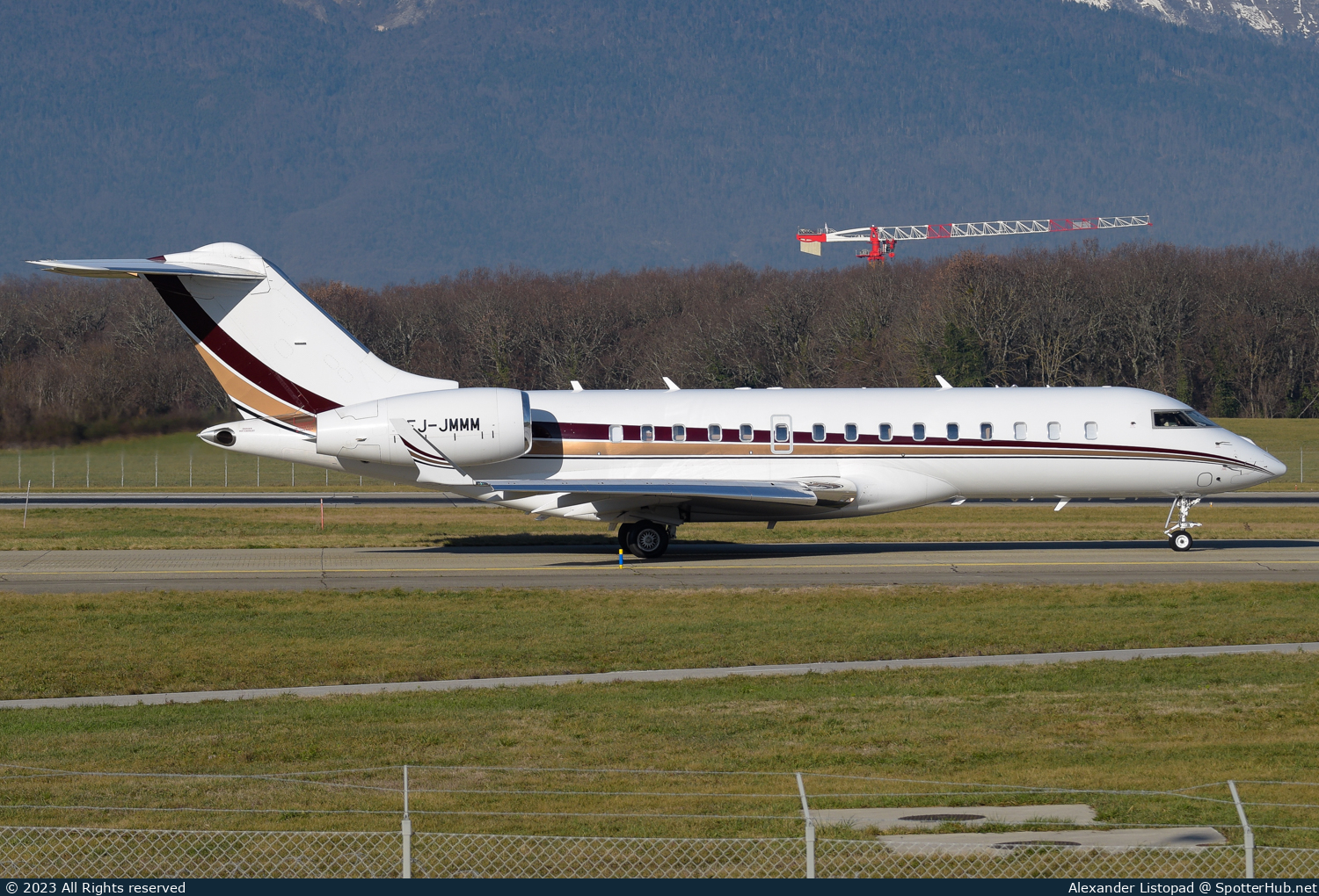 Photo of EJ-JMMM - Bombardier Global Express XRS operated by ACASS Ireland