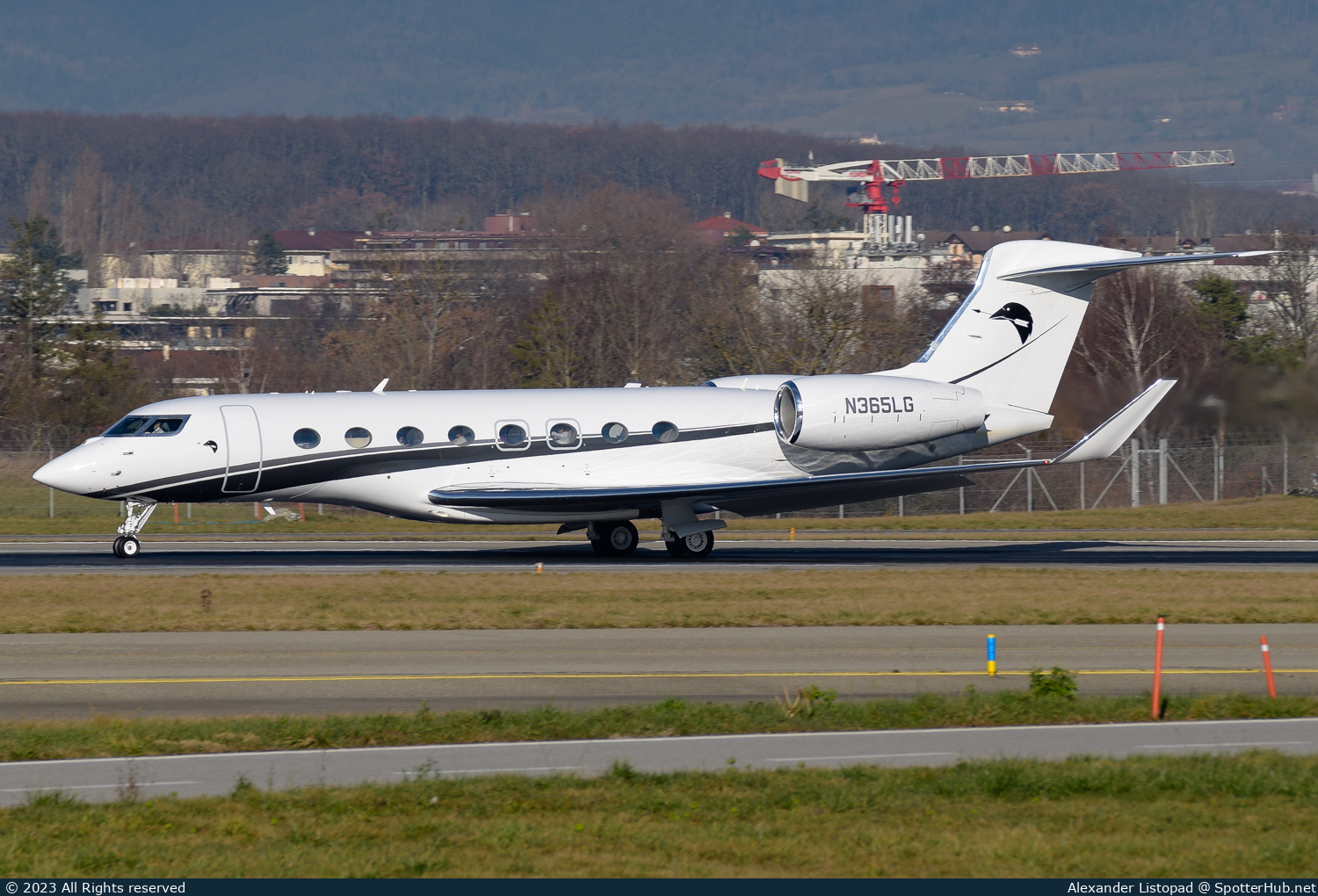 Photo of N365LG - Gulfstream G650 operated by Private