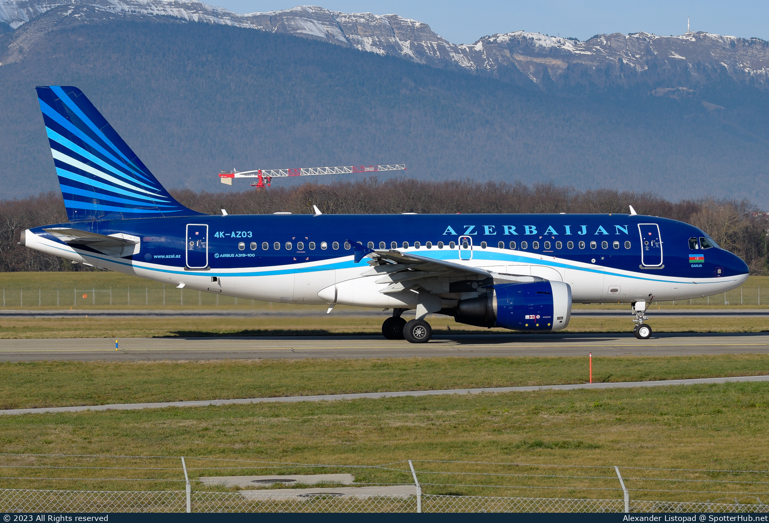 Photo of 4K-AZ03 - Airbus A319-111 operated by Azerbaijan Airlines