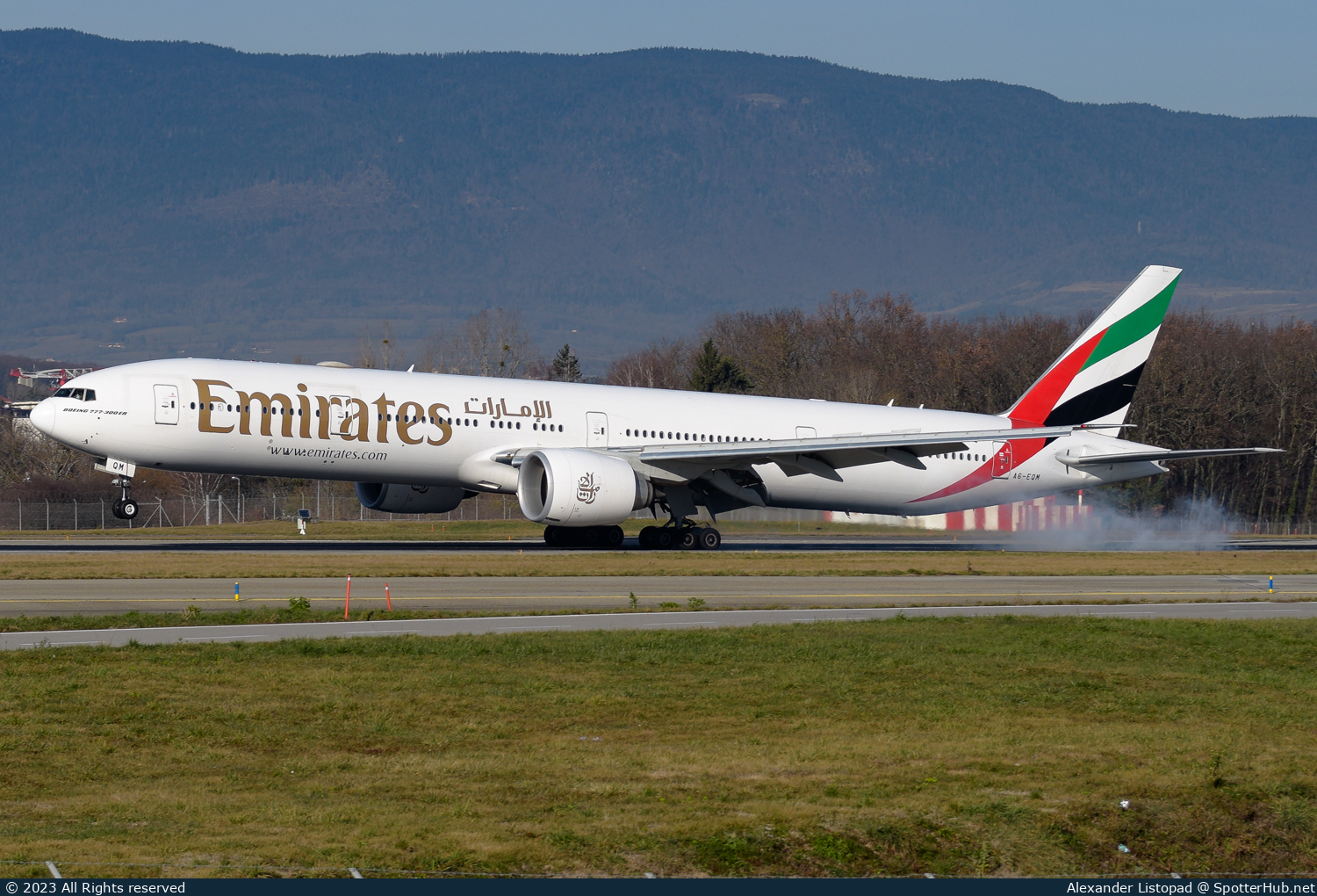 Photo of A6-EQM - Boeing 777-31H(ER) operated by Emirates