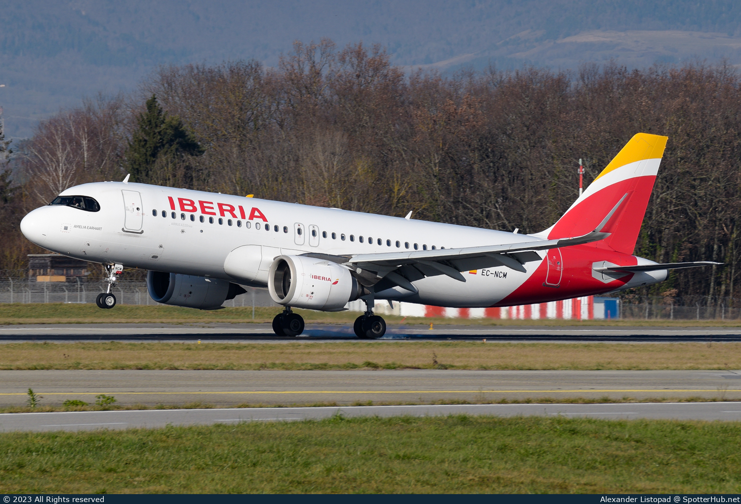 Photo of EC-NCM - Airbus A320-251N operated by Iberia