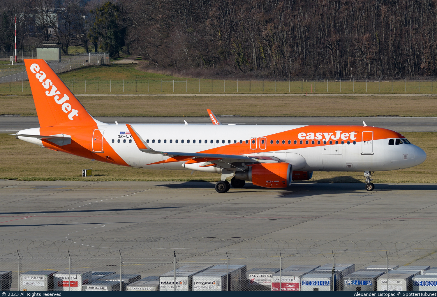 Photo of OE-IJK - Airbus A320-214 operated by easyJet Europe