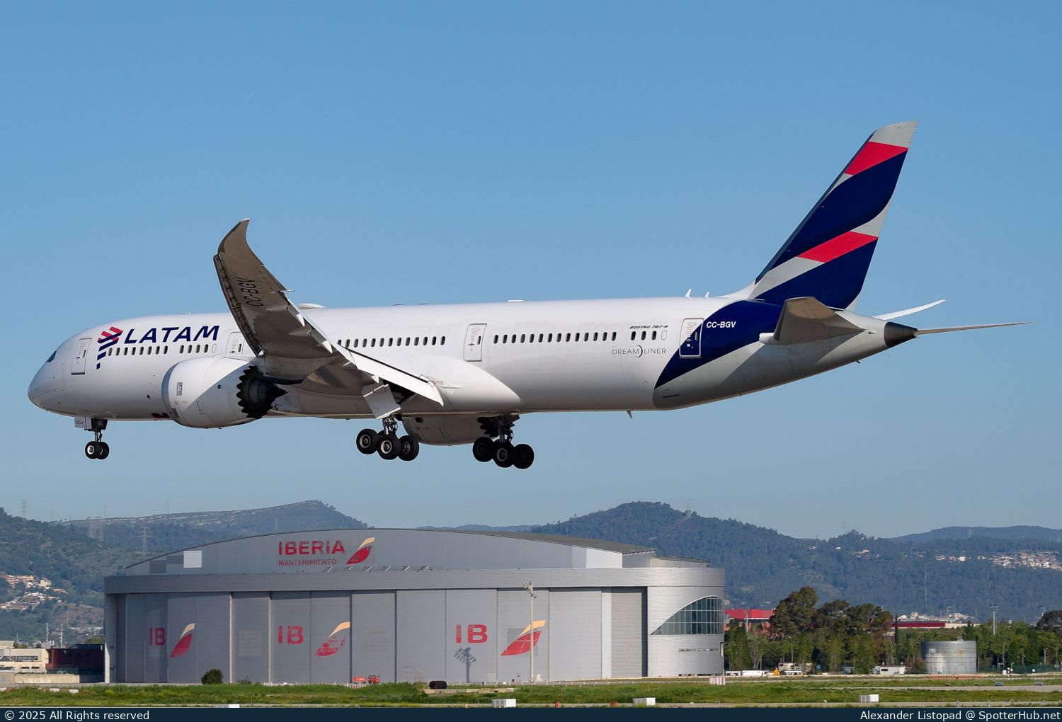 Photo of CC-BGV - Boeing 787-9 Dreamliner operated by LATAM Airlines