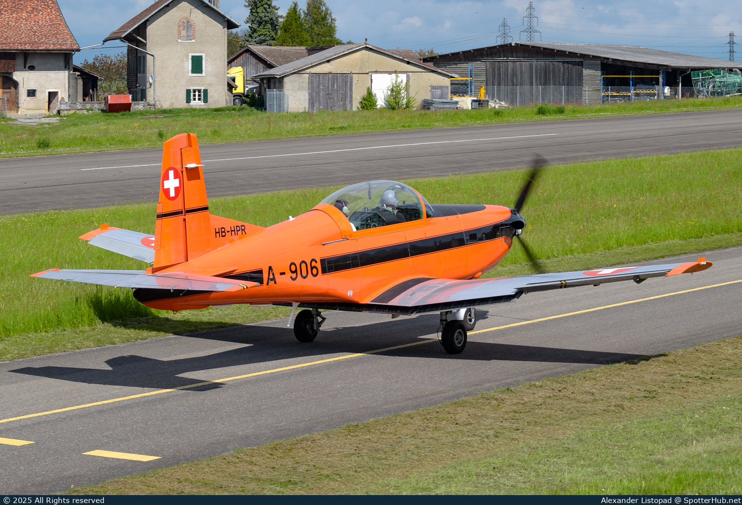 Photo of HB-HPR - Pilatus PC-7 operated by Private