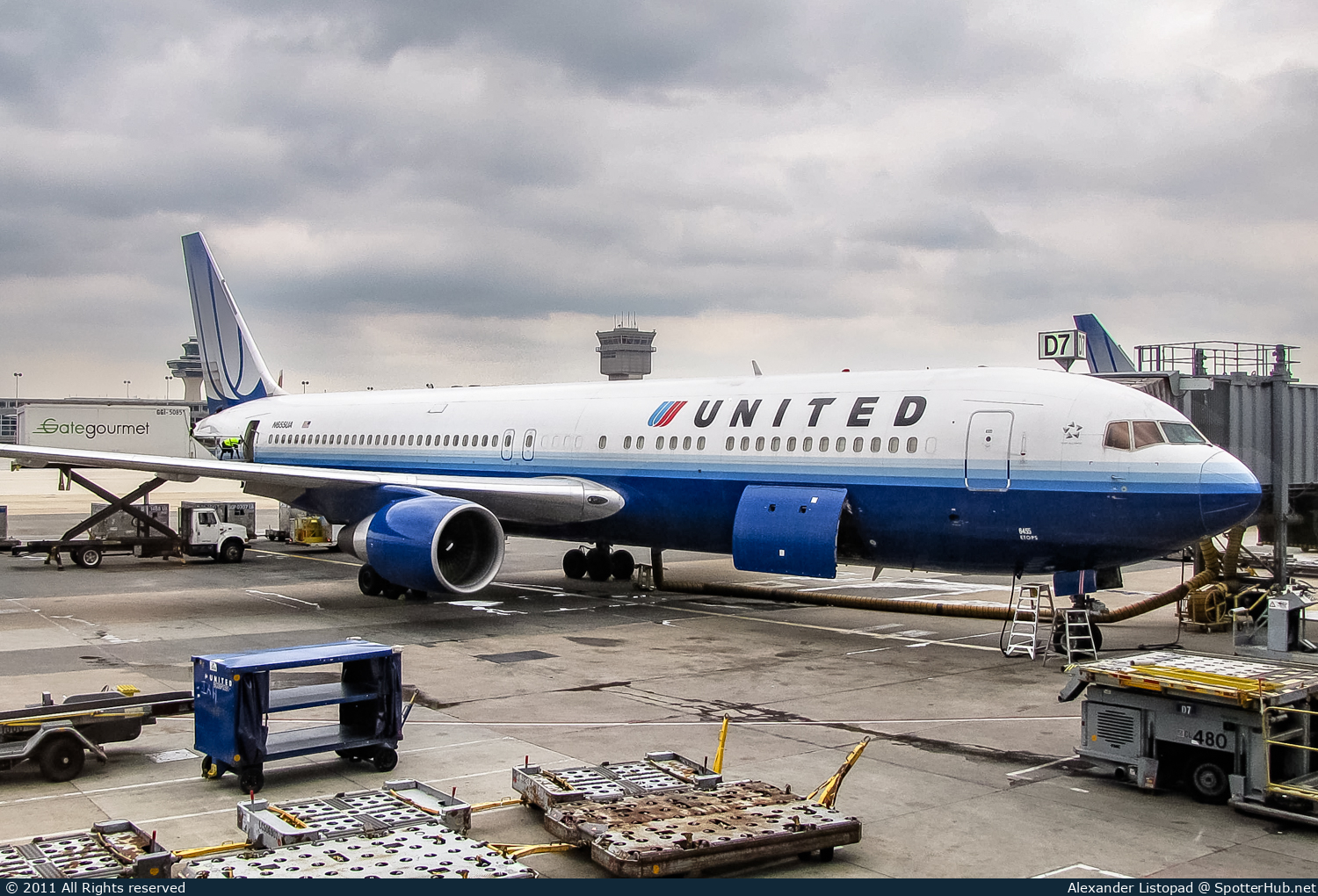 Photo of N655UA - Boeing 767-322(ER) operated by United Airlines