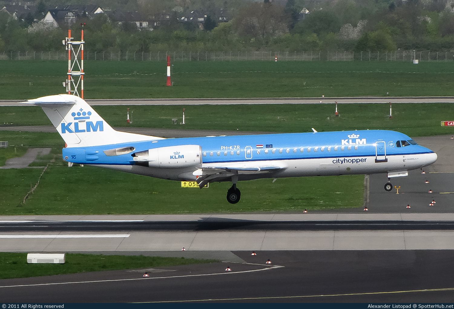 Photo of PH-KZR - Fokker 70 operated by KLM Cityhopper