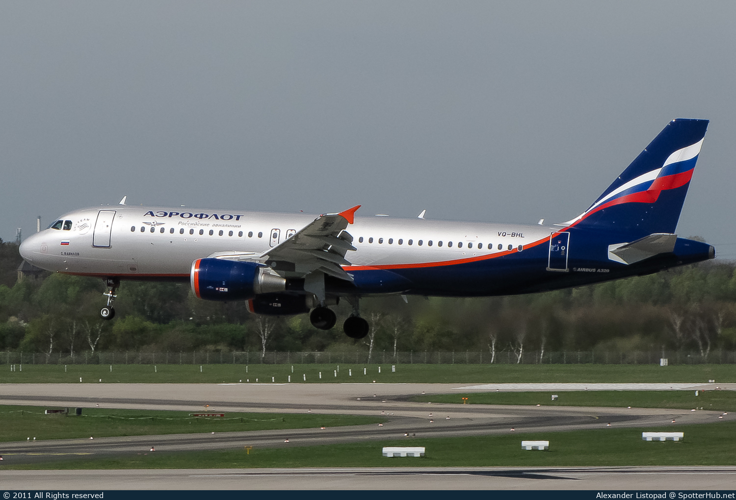 Photo of VQ-BHL - Airbus A320-214 operated by Aeroflot