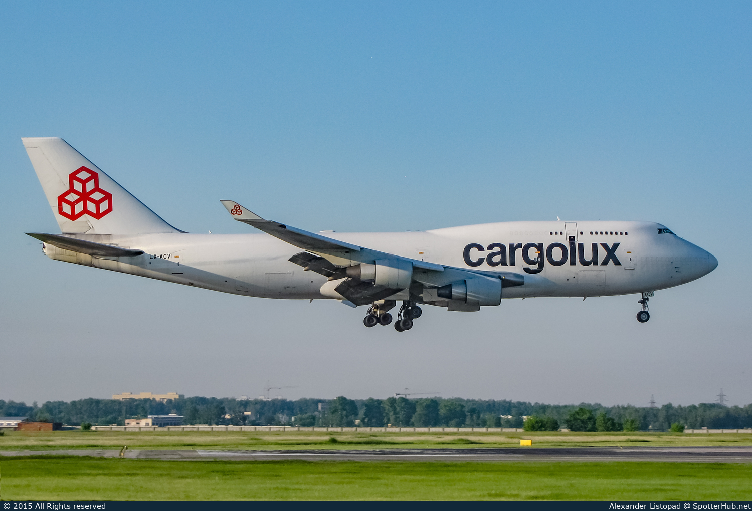 Photo of LX-ACV - Boeing 747-4B5(BCF) operated by Cargolux