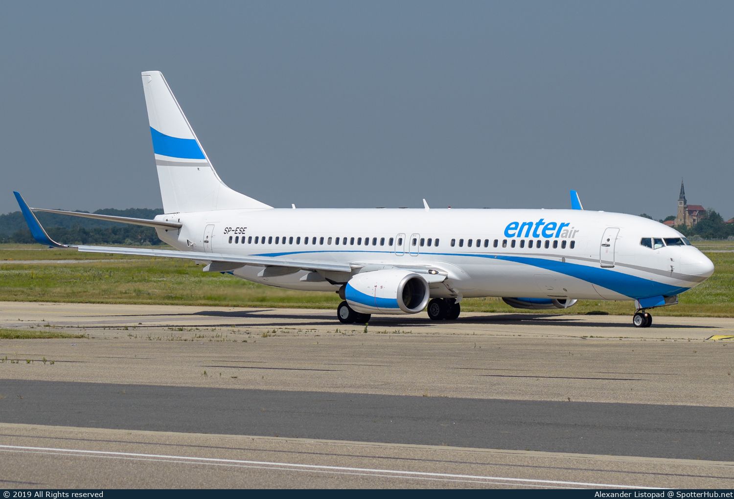 Photo of SP-ESE - Boeing 737-8Q8 operated by Enter Air