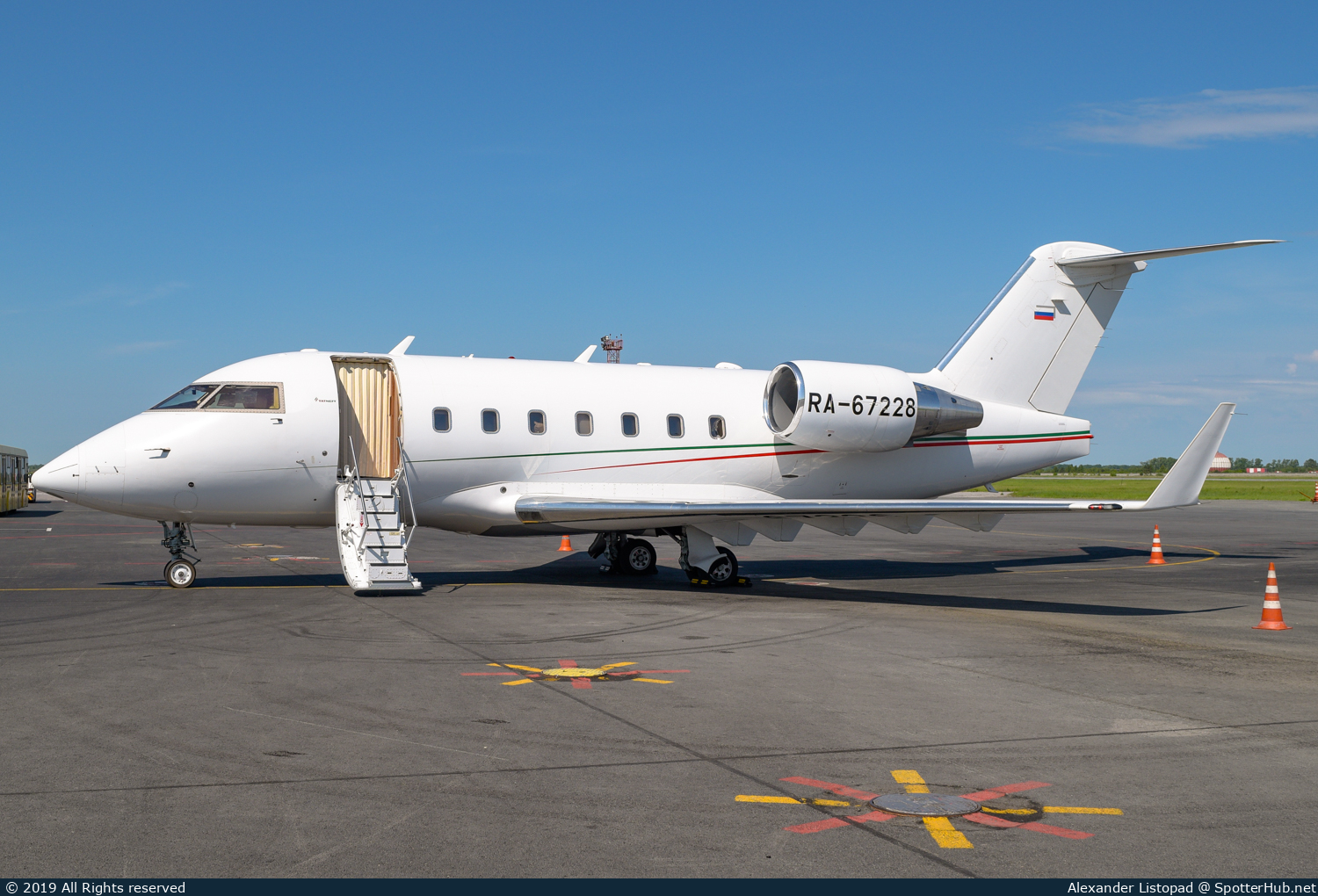 Photo of RA-67228 - Bombardier Challenger 604 operated by UVT Aero