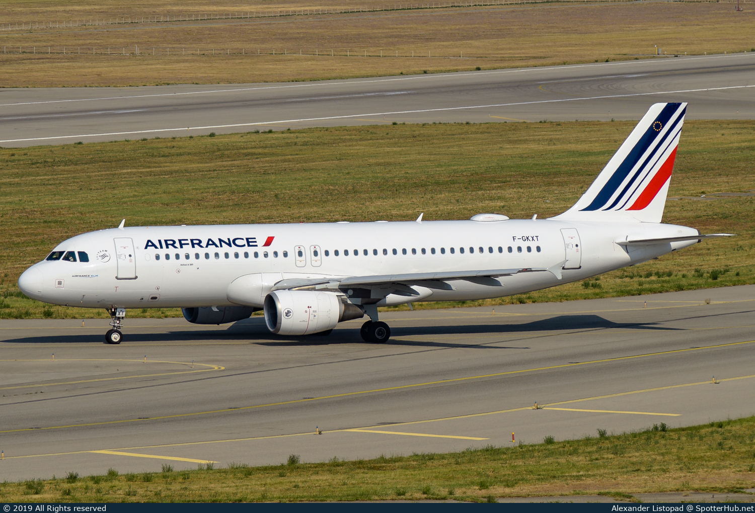 Photo of F-GKXT - Airbus A320-214 operated by Air France