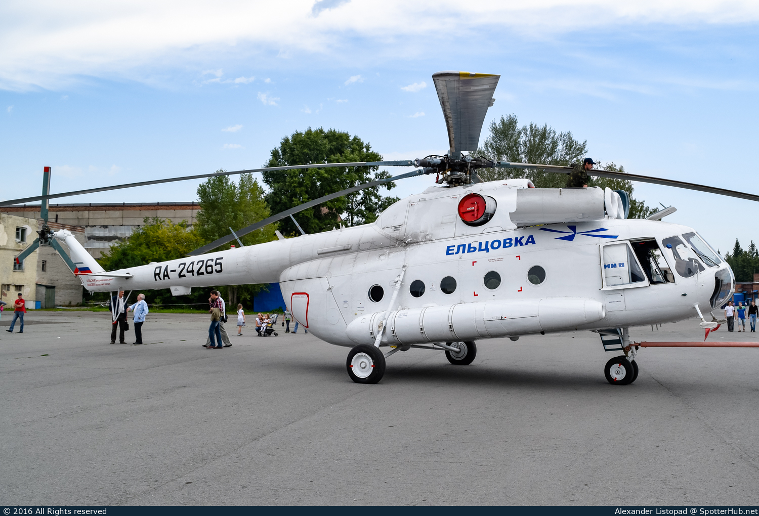 Photo of RA-24265 - Mil Mi-8T operated by Elzovka