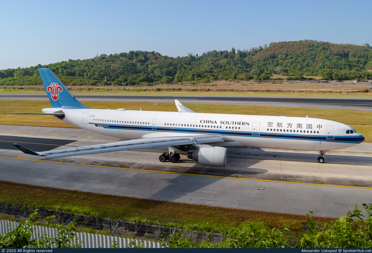 Photo of B-5917 - Airbus A330-323 operated by China Southern Airlines