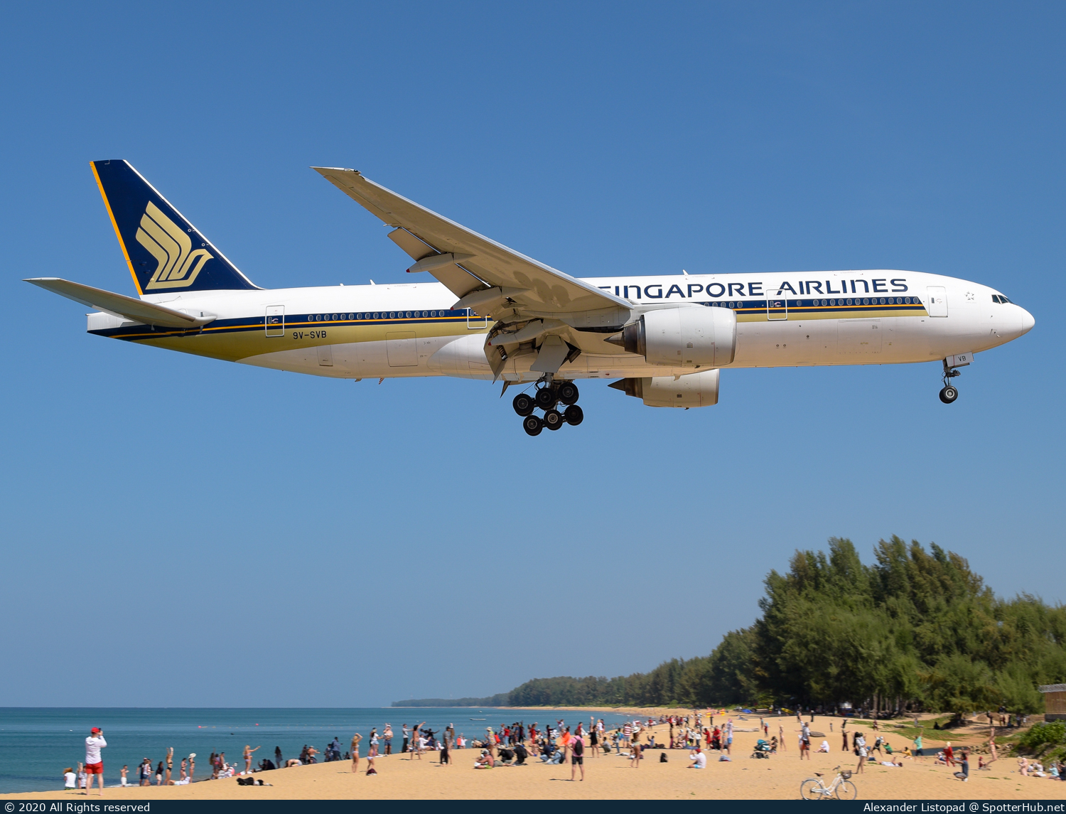 Photo of 9V-SVB - Boeing 777-212(ER) operated by Singapore Airlines