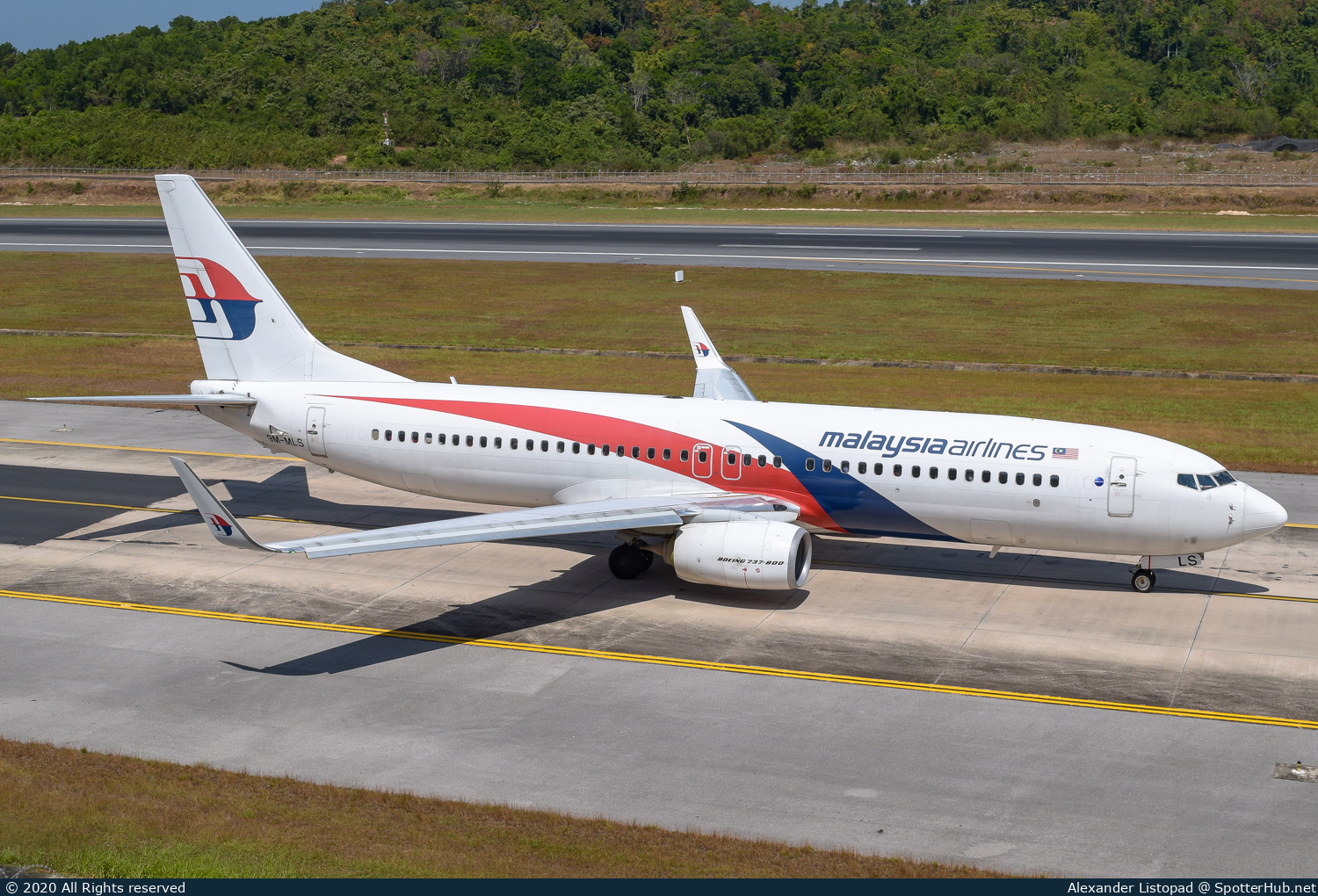 Photo of 9M-MLS - Boeing 737-8H6 operated by Malaysia Airlines