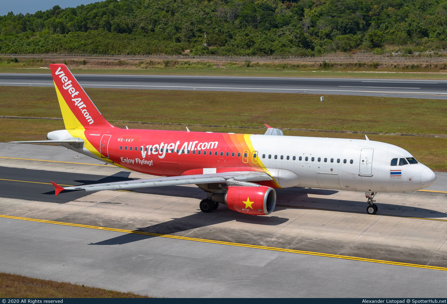 Photo of HS-VKF - Airbus A320-214 operated by Thai VietJet Air