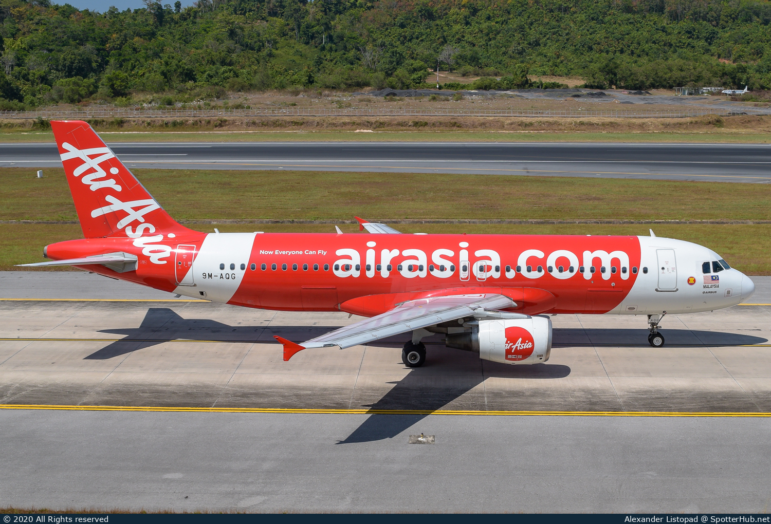 Photo of 9M-AQG - Airbus A320-216 operated by AirAsia