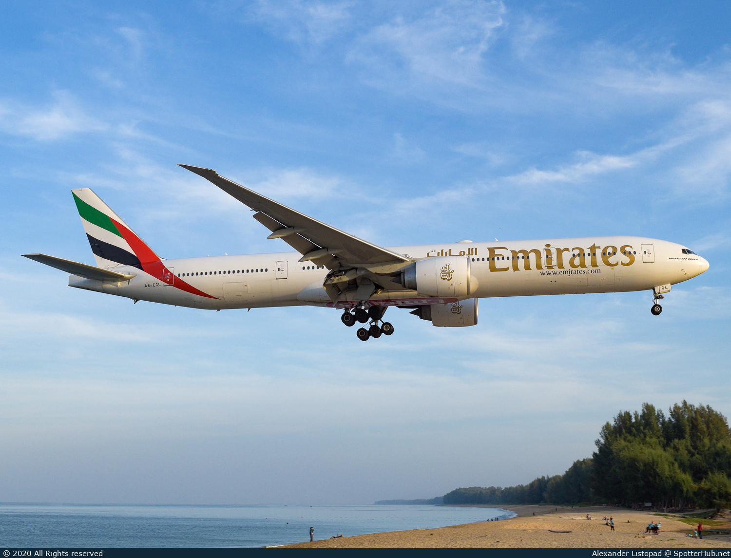 Photo of A6-EGL - Boeing 777-31H(ER) operated by Emirates