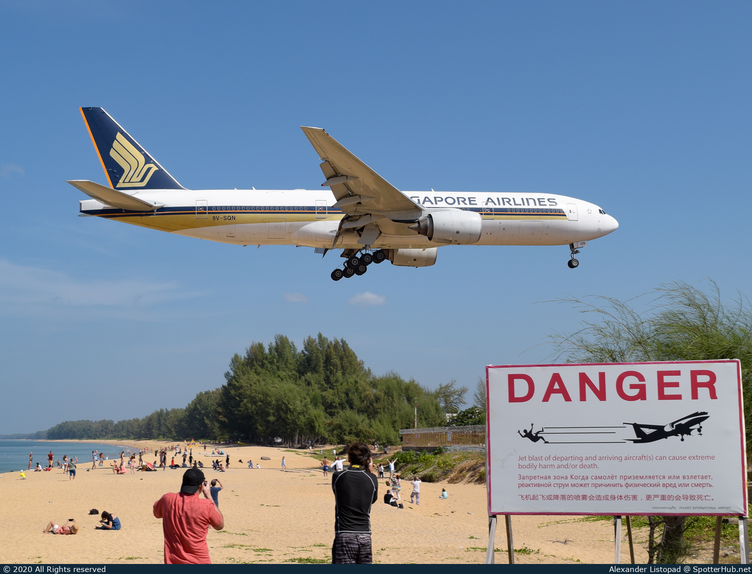 Photo of 9V-SQN - Boeing 777-212(ER) operated by Singapore Airlines