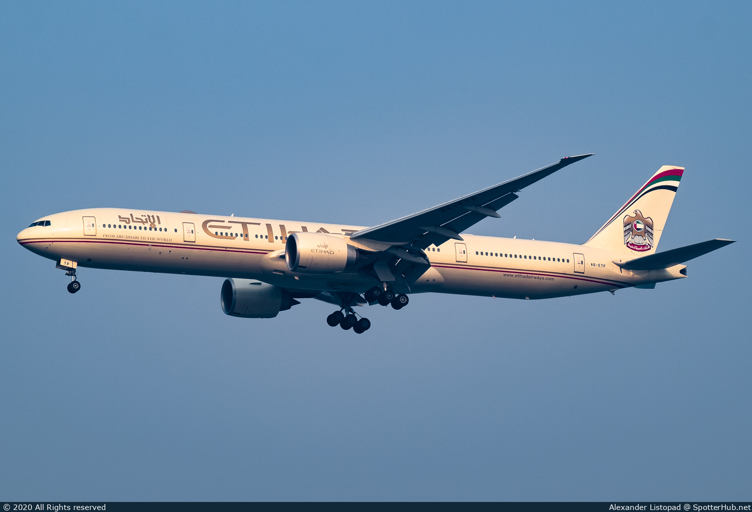 Photo of A6-ETP - Boeing 777-3FX(ER) operated by Etihad Airways