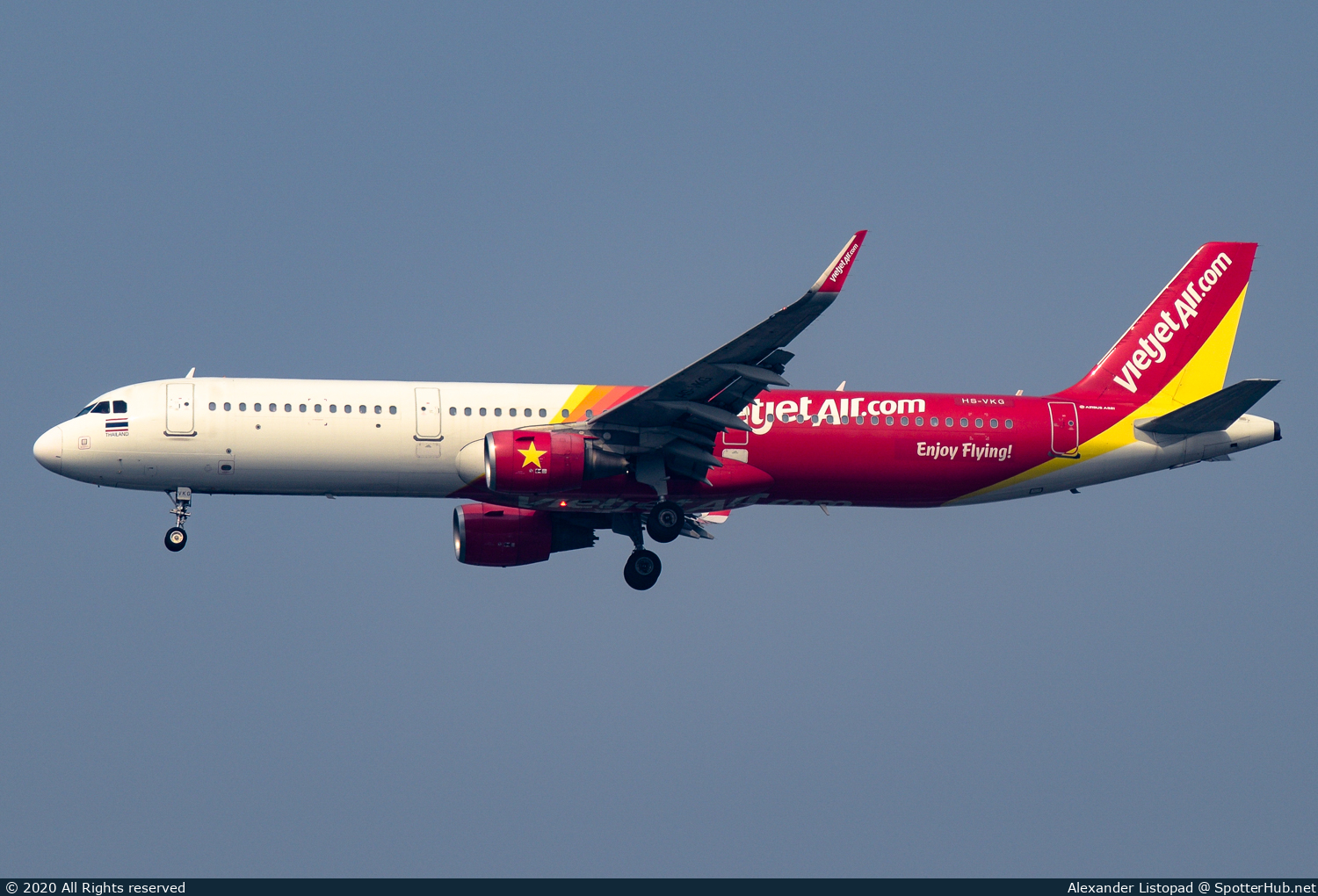 Photo of HS-VKG - Airbus A321-211 operated by Thai VietJet Air