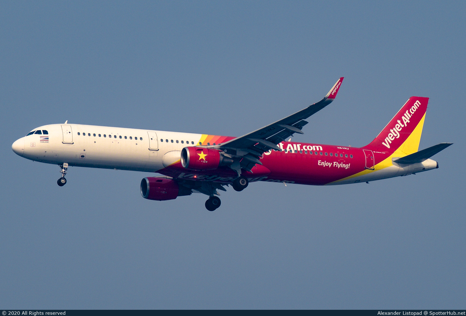 Photo of HS-VKJ - Airbus A321-211 operated by Thai VietJet Air
