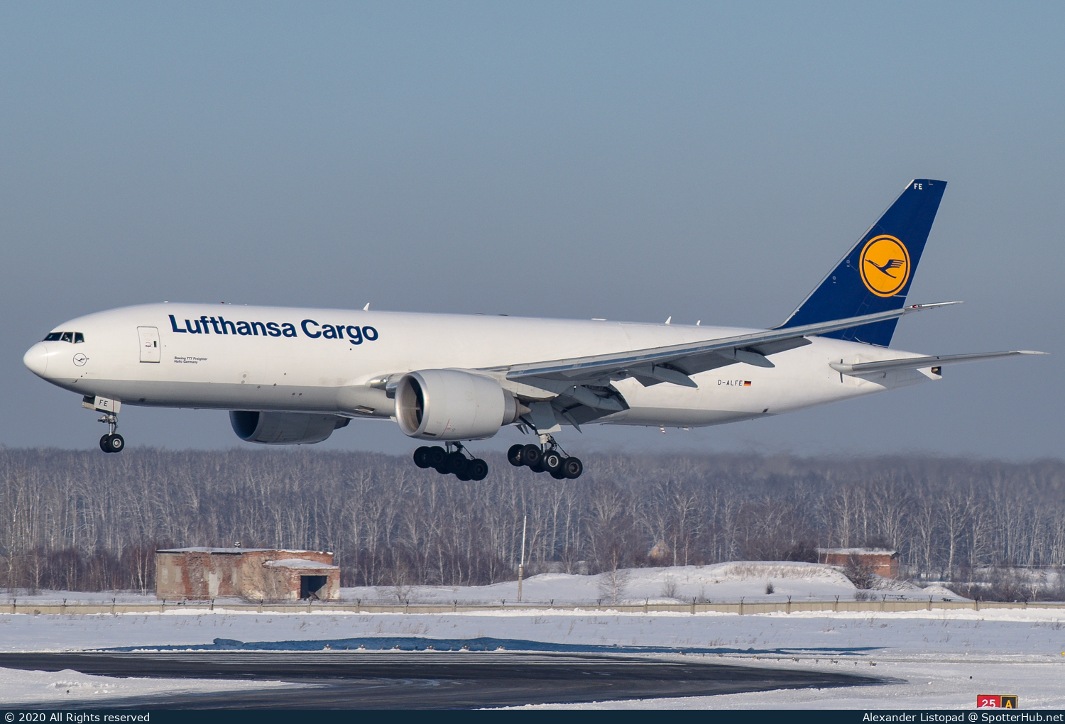 Photo of D-ALFE - Boeing 777-FBT operated by Lufthansa Cargo