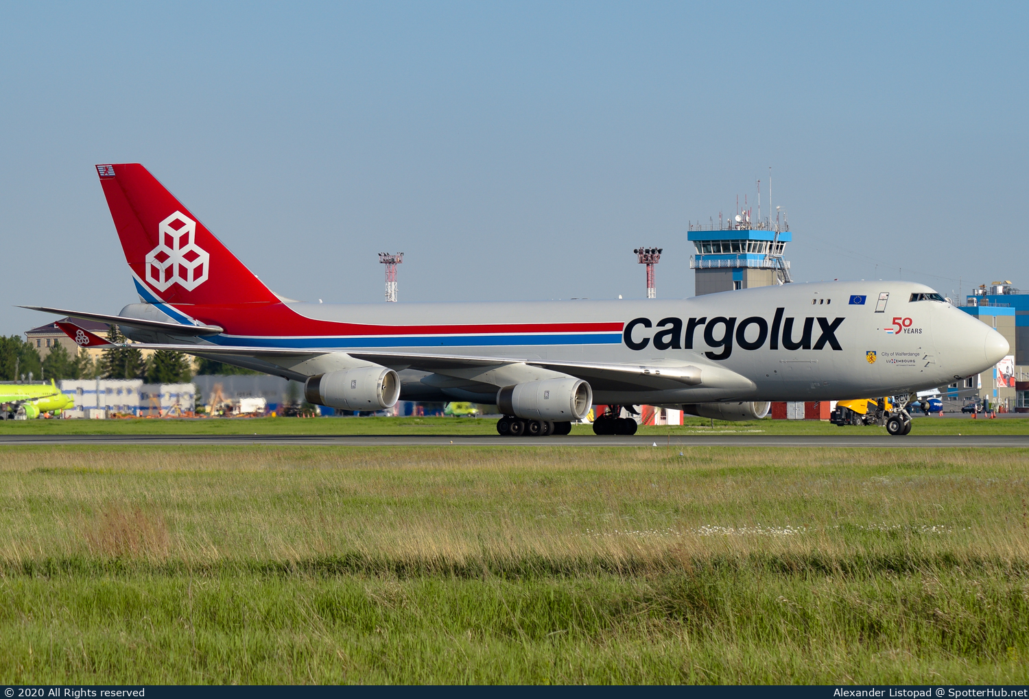 Photo of LX-RCV - Boeing 747-4R7F operated by Cargolux