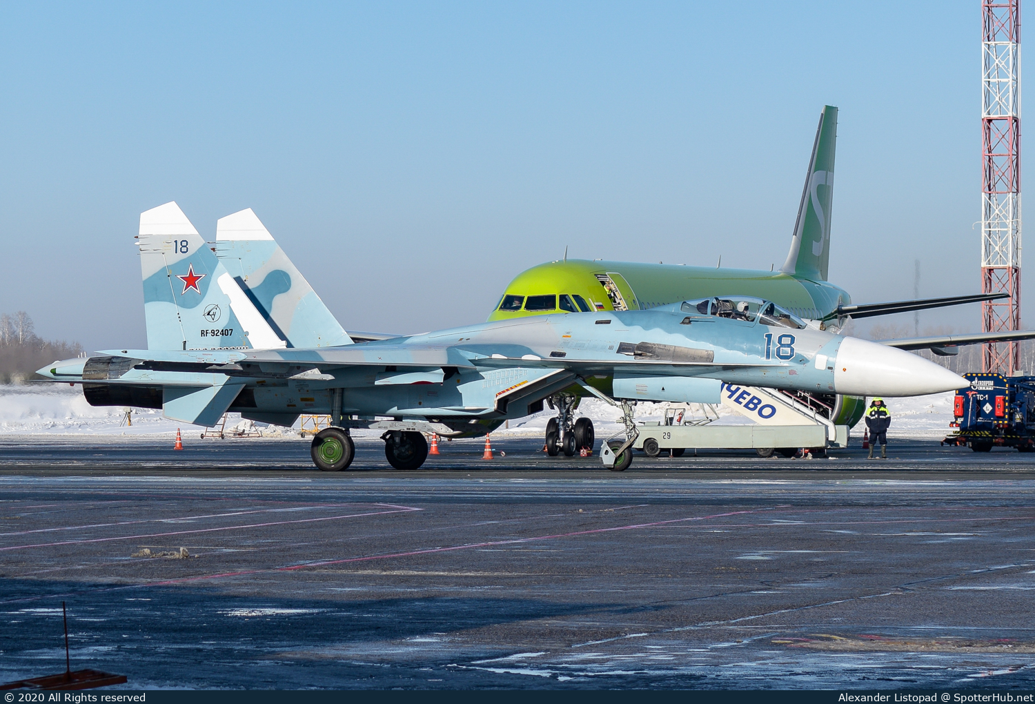 Photo of RF-92407 - Sukhoi Su-27P Flanker operated by Russian Air Force