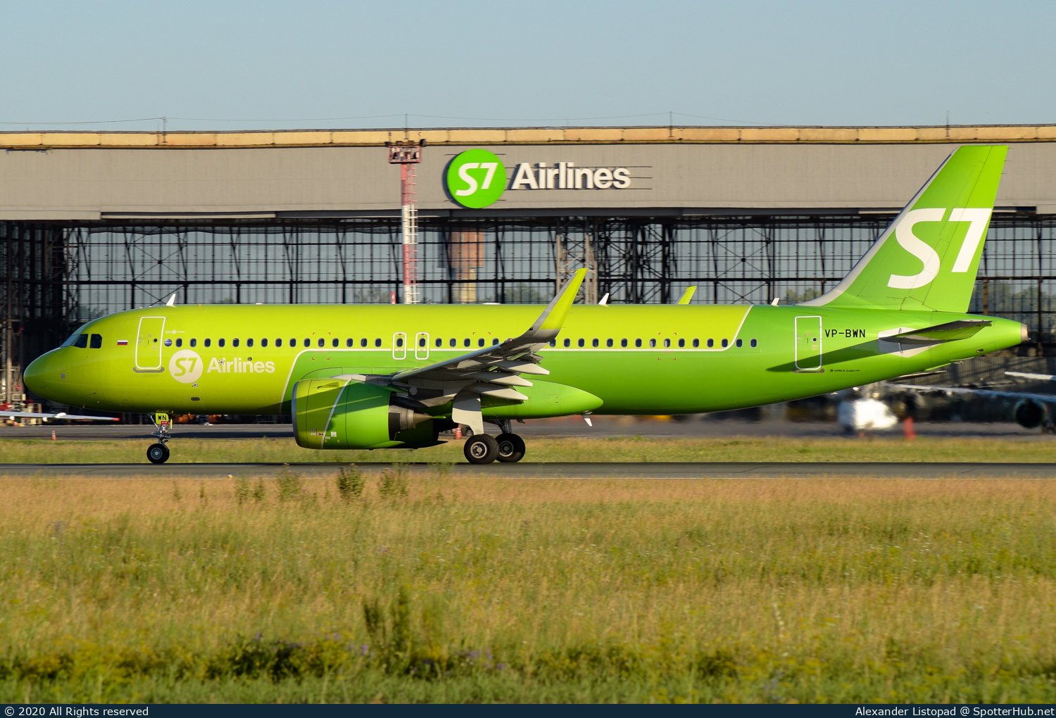 Photo of VP-BWN - Airbus A320-271N operated by S7 Airlines