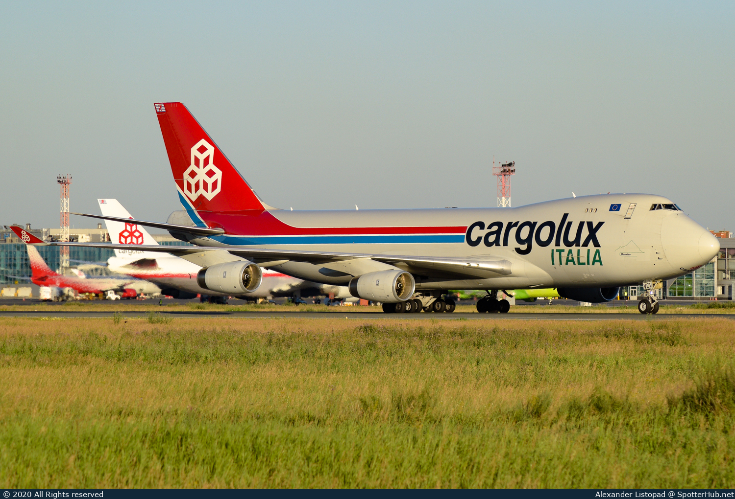 Photo of LX-VCV - Boeing 747-4R7F operated by Cargolux Italia