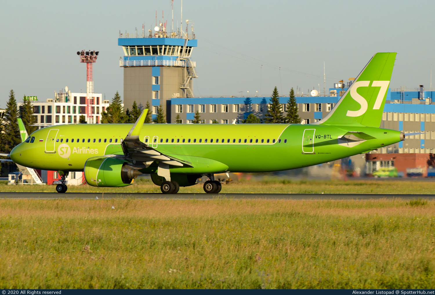 Photo of VQ-BTL - Airbus A320-271N operated by S7 Airlines