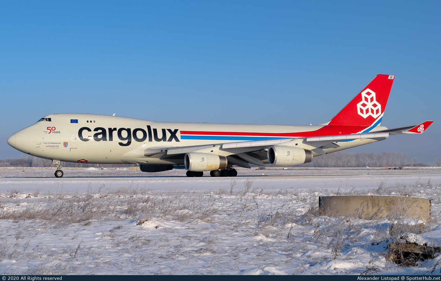 Photo of LX-OCV - Boeing 747-4R7F operated by Cargolux