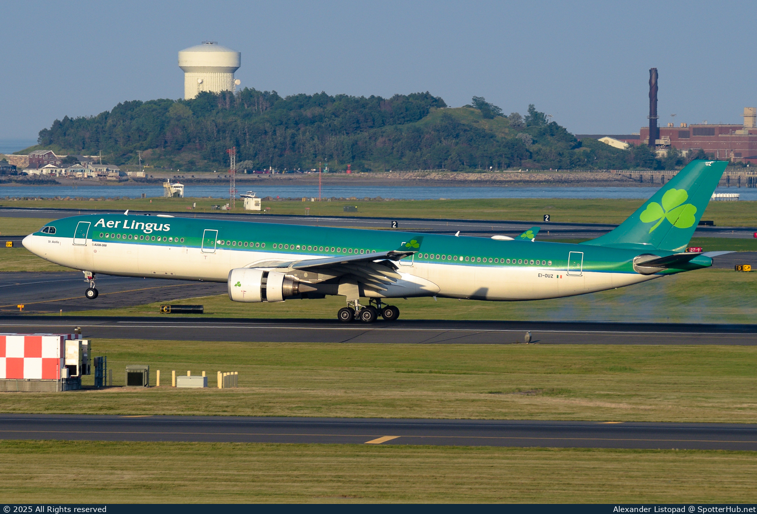 Photo of EI-DUZ - Airbus A330-302 operated by Aer Lingus