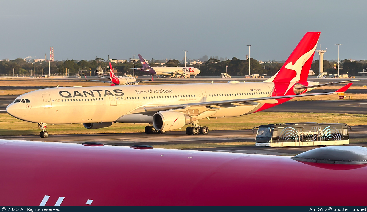 Photo of VH-QPK - Airbus A330-302 operated by Qantas