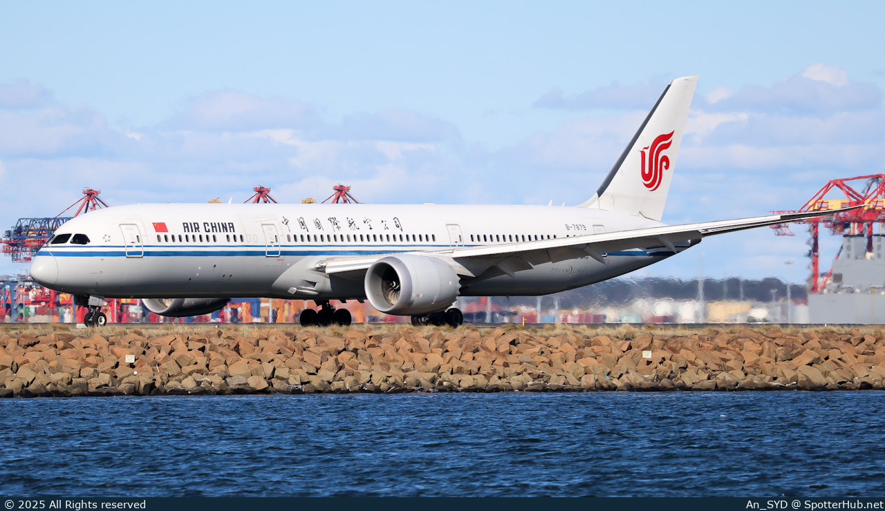 Photo of B-7879 - Boeing 787-9 Dreamliner operated by Air China
