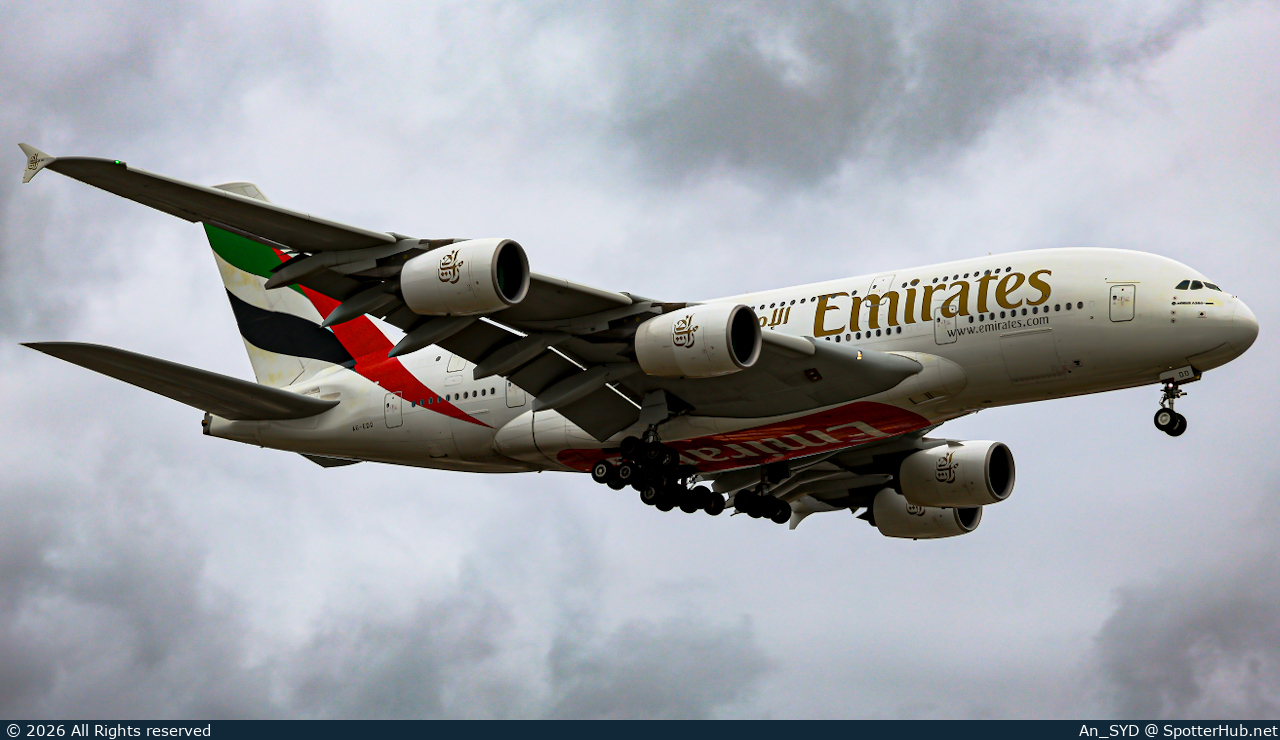 Photo of A6-EDD - Airbus A380-861 operated by Emirates
