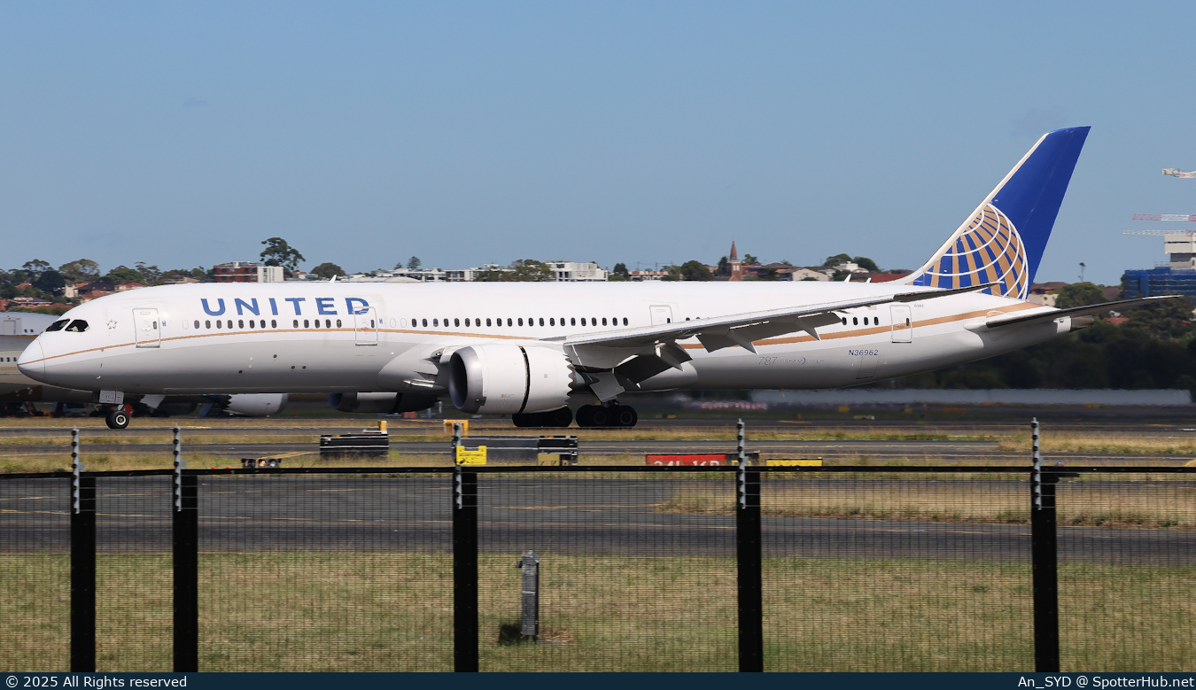 Photo of N36962 - Boeing 787-9 Dreamliner operated by United Airlines