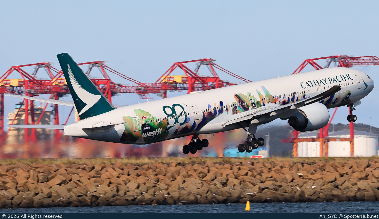 Photo of B-KQU - Boeing 777-367(ER) operated by Cathay Pacific Airways