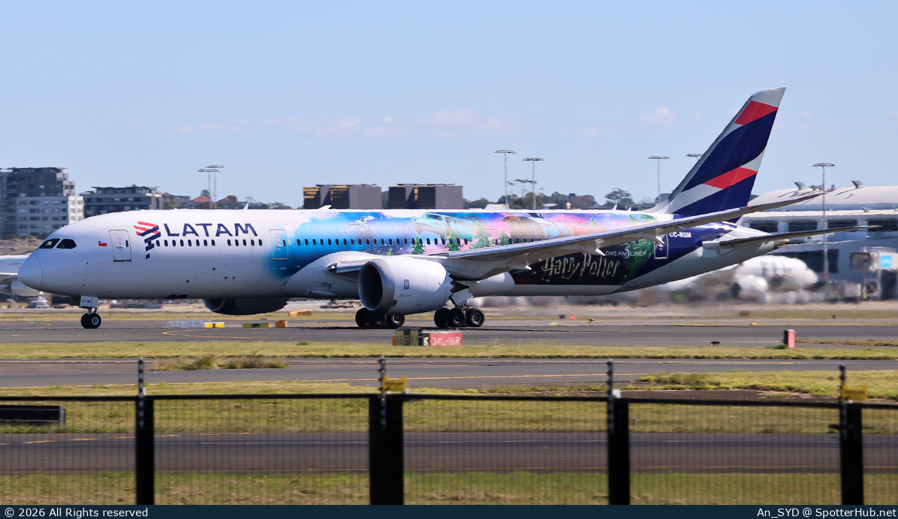 Photo of CC-BGM - Boeing 787-9 Dreamliner operated by LATAM Airlines